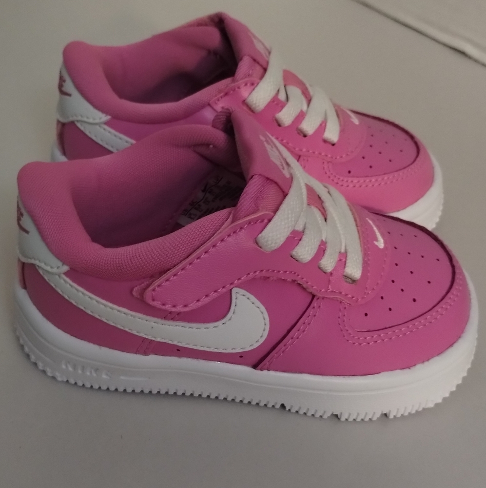 Nike Kids Sneakers Pink and White